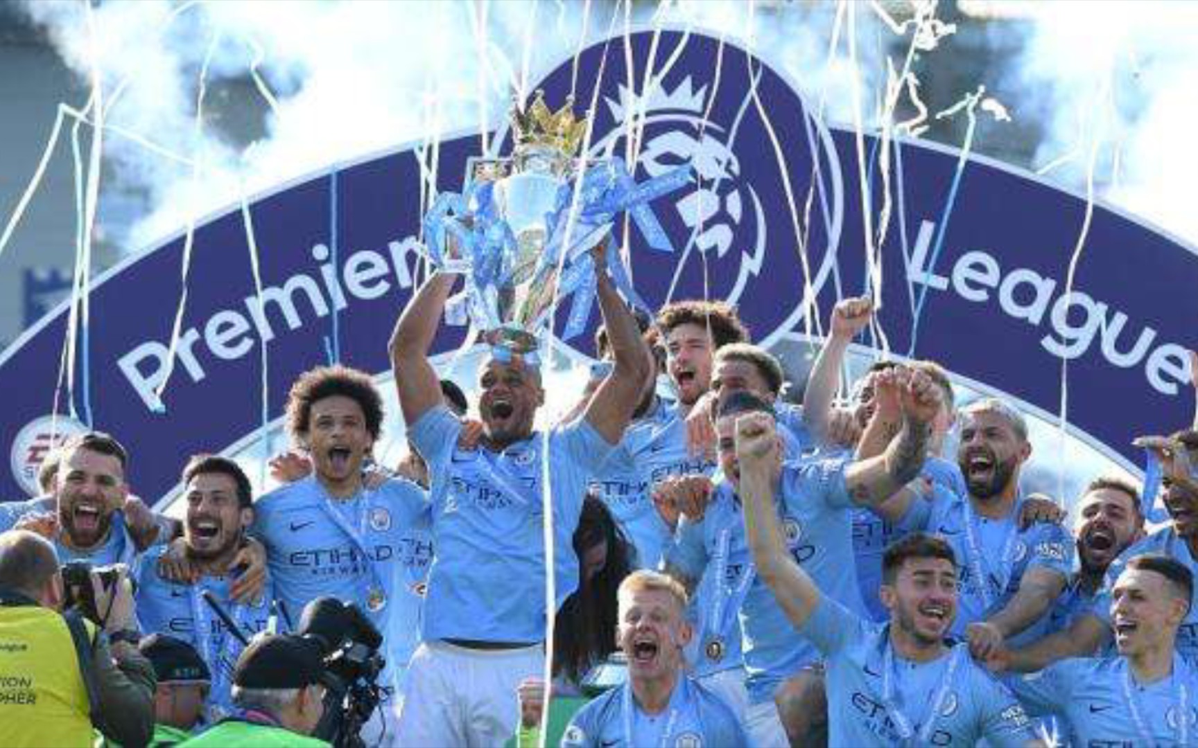 在这两者之 在这两者之